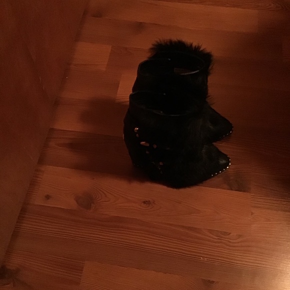 GORGEOUS BOOTS Swiss Genuine Rabbit Fur Wedge Boot Gorgeous - Picture 4 of 6